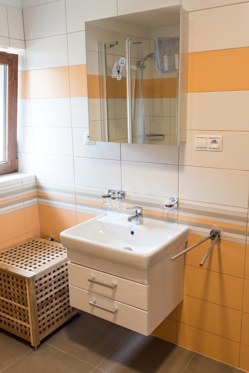 Apartmány Na náměstí Boží Dar Exterior foto
